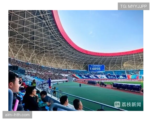 新赛季足球联赛赛制升级,球队竞争力显著提升引球迷热议 新赛季足球联赛赛制升级,球队竞争力显著提升引球迷热议